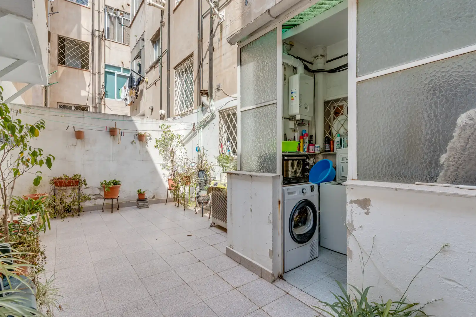 Terrassa de Planta baixa en venda en Barcelona amb Terrassa i Forn