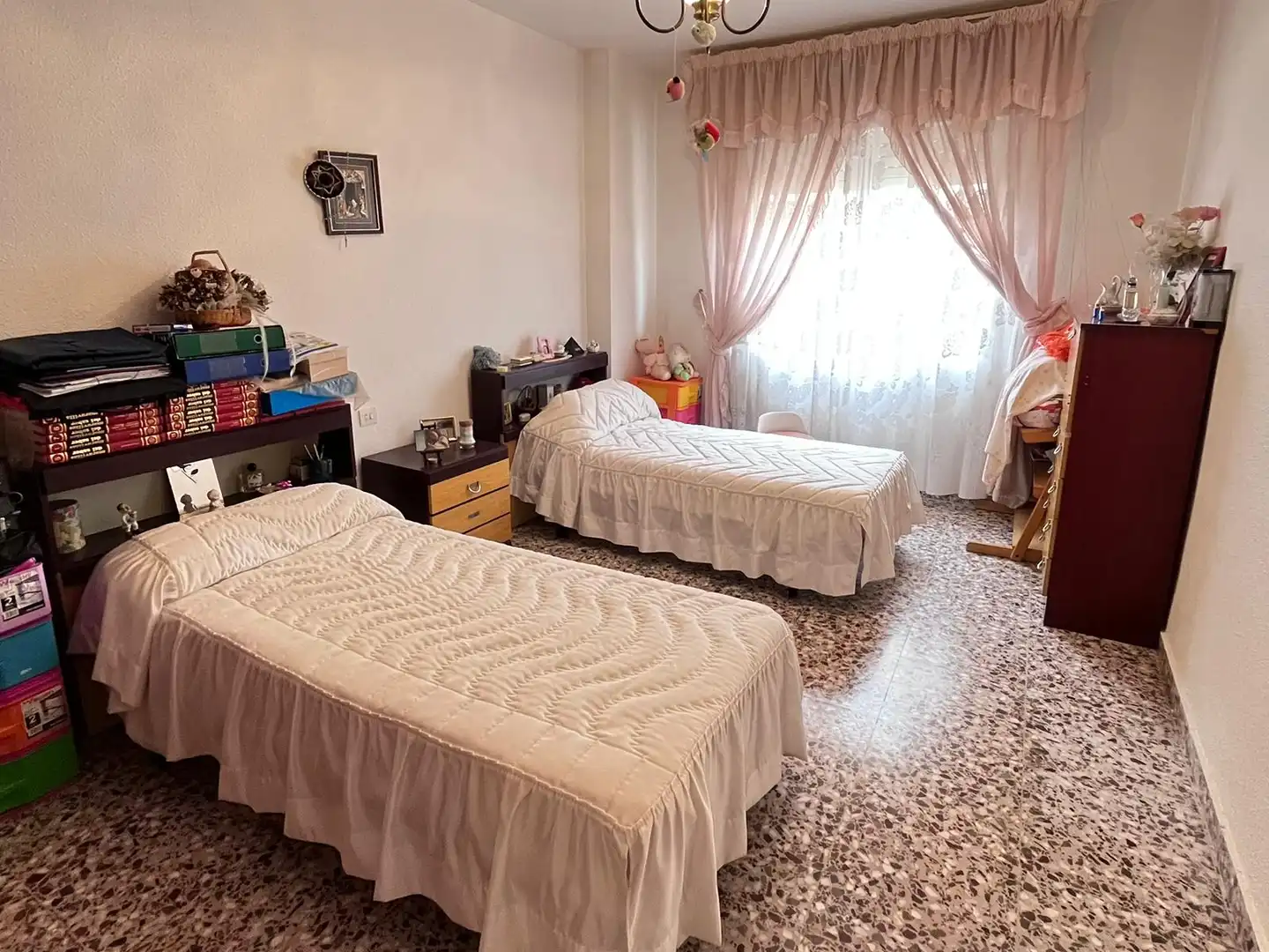 Habitación de Piso en venta en Cartagena con Calefacción, Terraza y Trastero