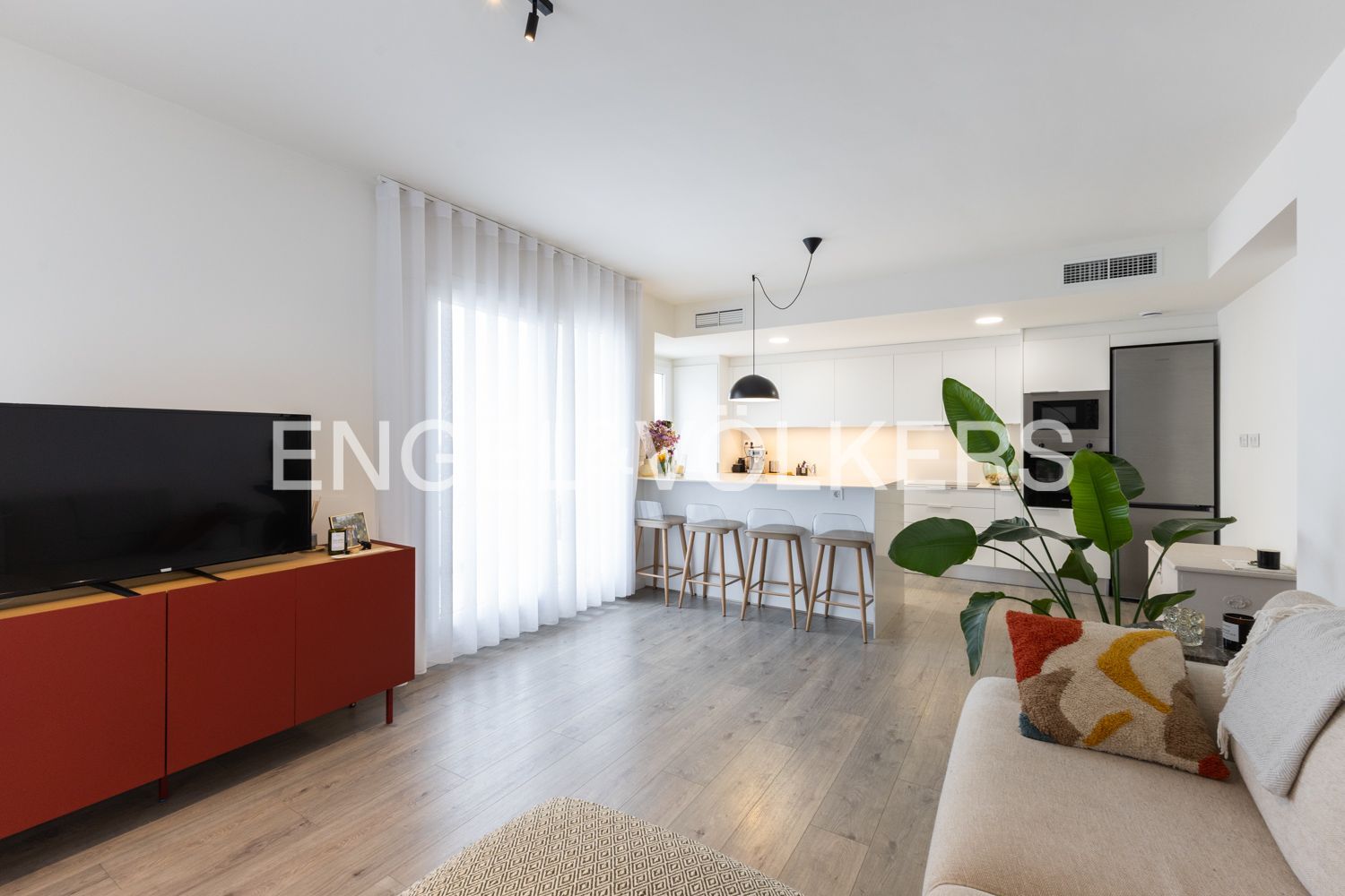 Living room of Apartment for sale in  Valencia Capital  with Air Conditioner, Heating and Parquet flooring