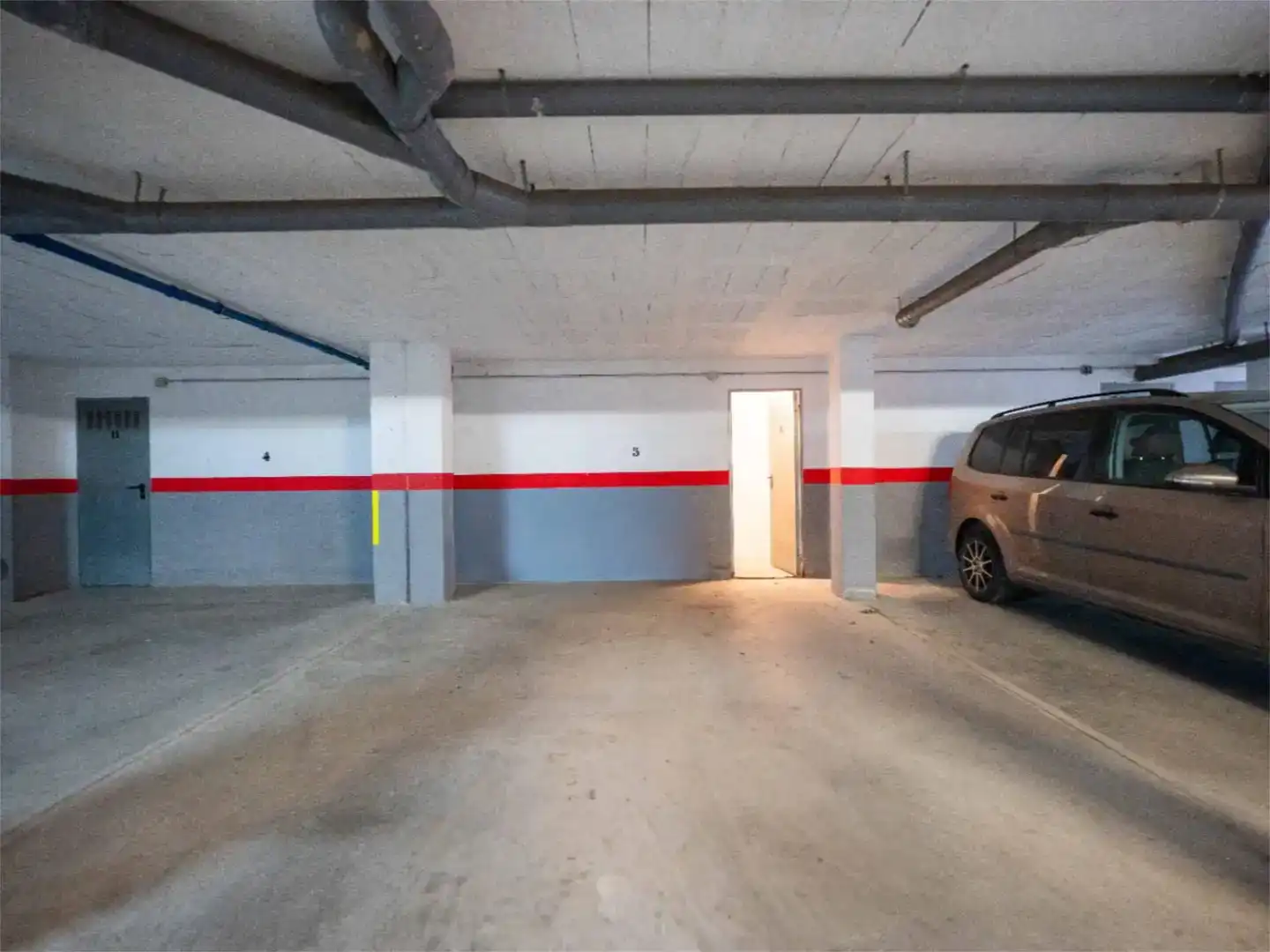Parkplatz von Wohnung zum Verkauf in Fuengirola mit Schwimmbad