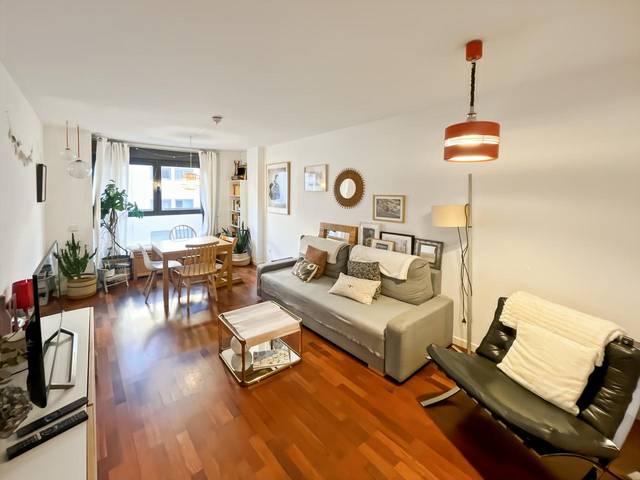 Piso en Venta en De La Gran Vía Del Sureste en Ensanche de Vallecas - La Gavia