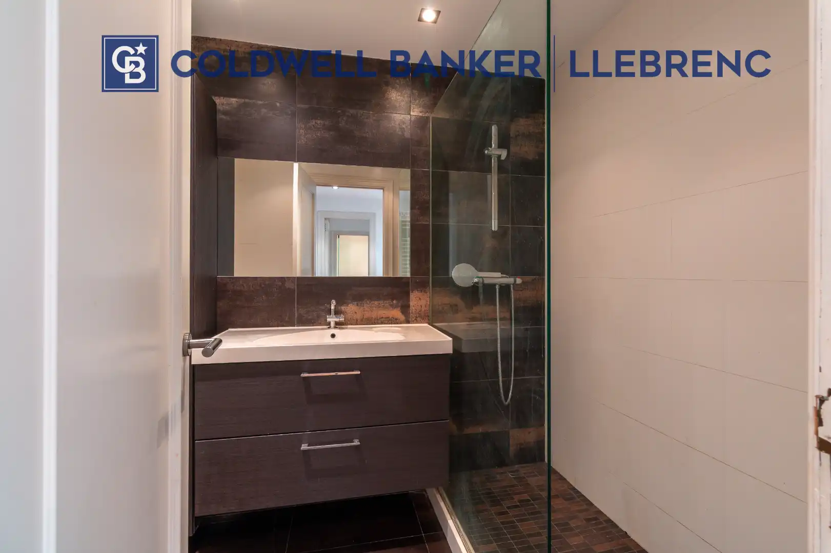 Baño de Piso en venta en Barcelona con Calefacción, Parquet y Terraza