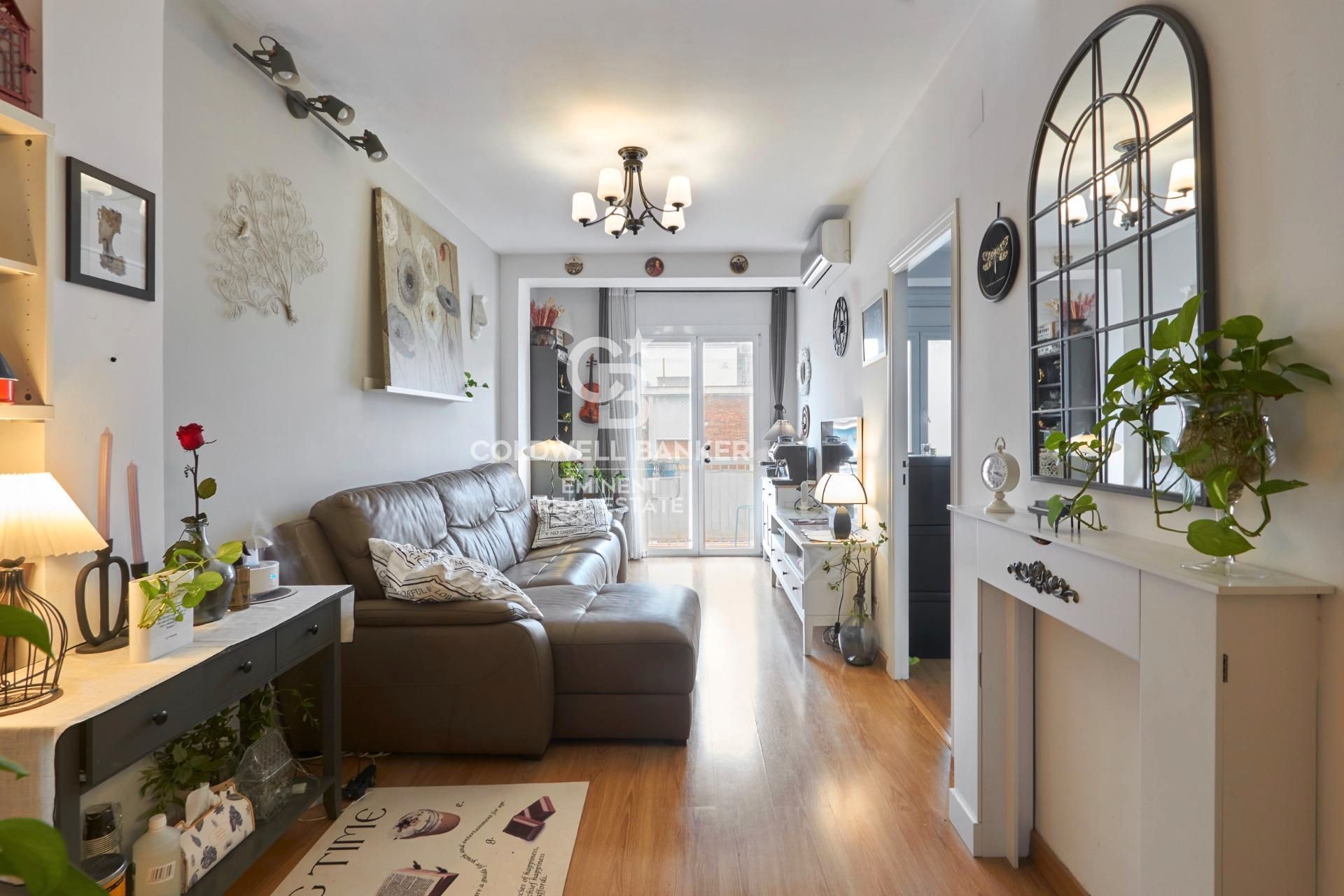 Sala d'estar de Pis en venda en  Barcelona Capital amb Calefacció i Balcó