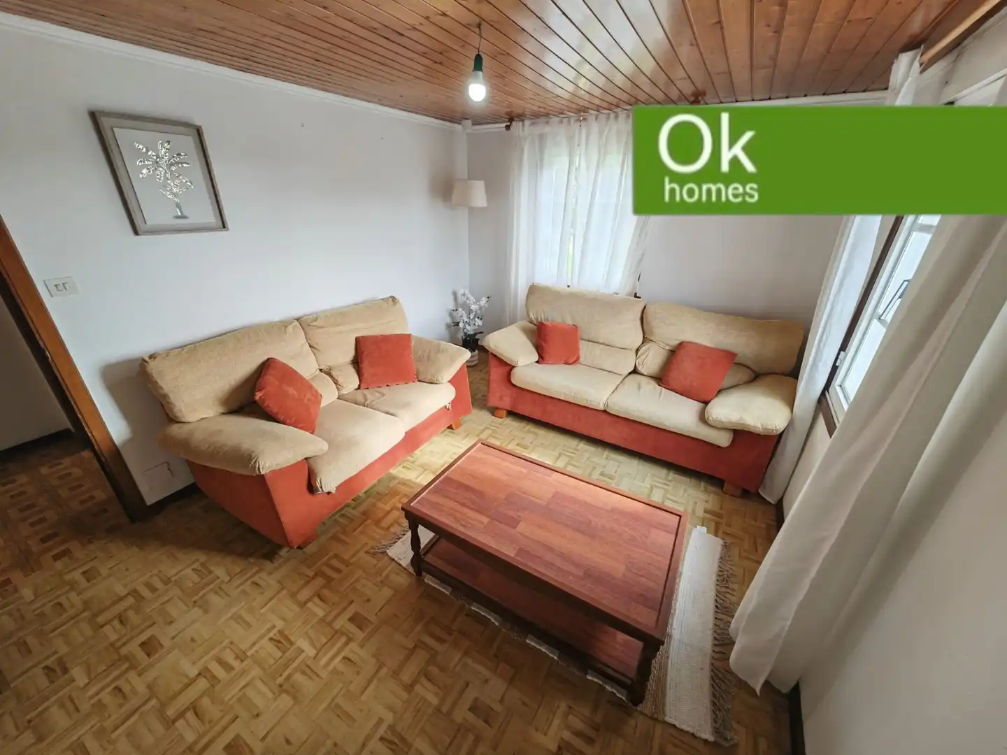 Sala de estar de Casa adosada de alquiler en Curtis con Calefacción, Trastero y Amueblado