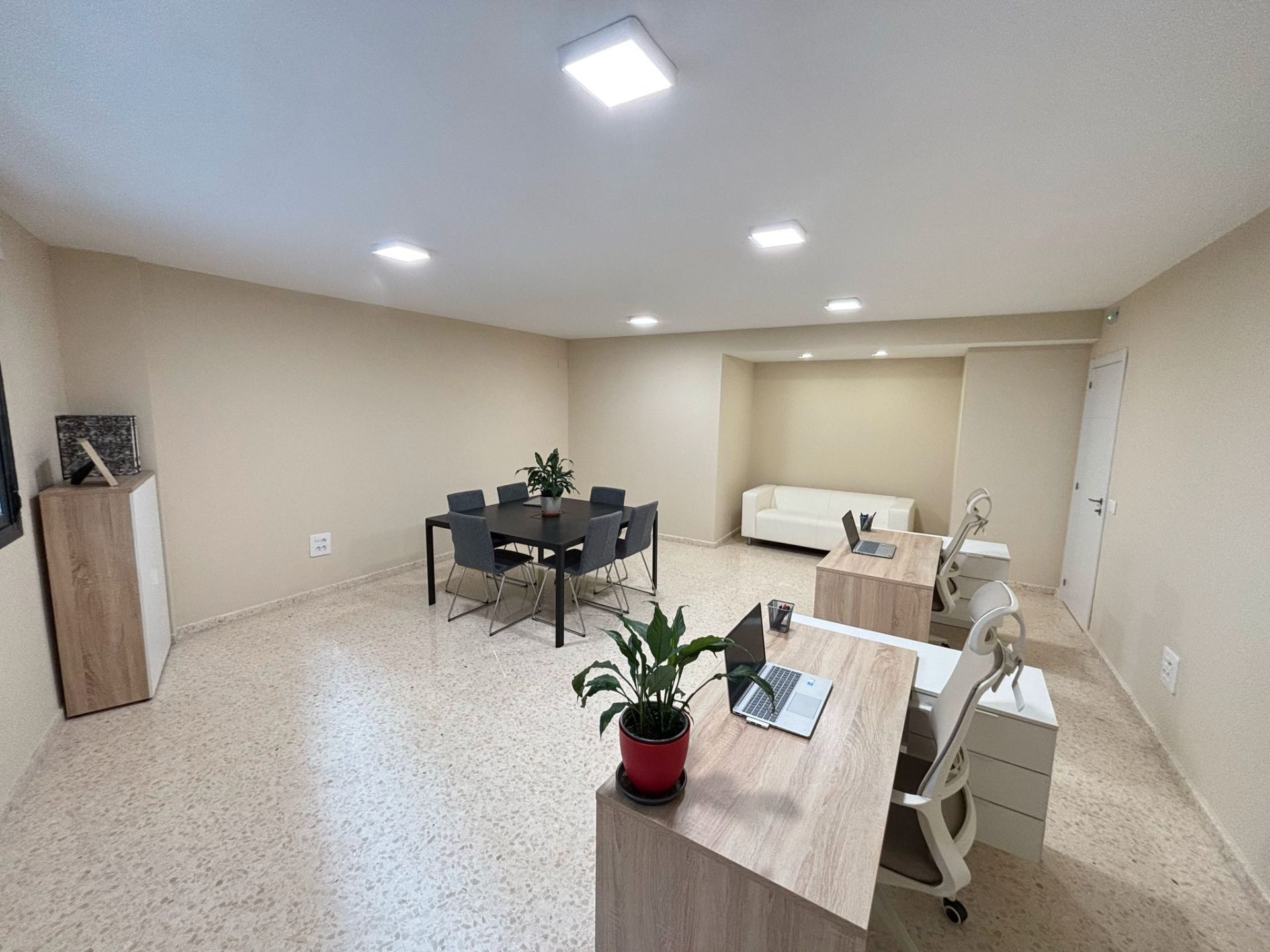 Oficina de lloguer en Castellón de la Plana / Castelló de la Plana amb Aire condicionat, Moblat i Internet