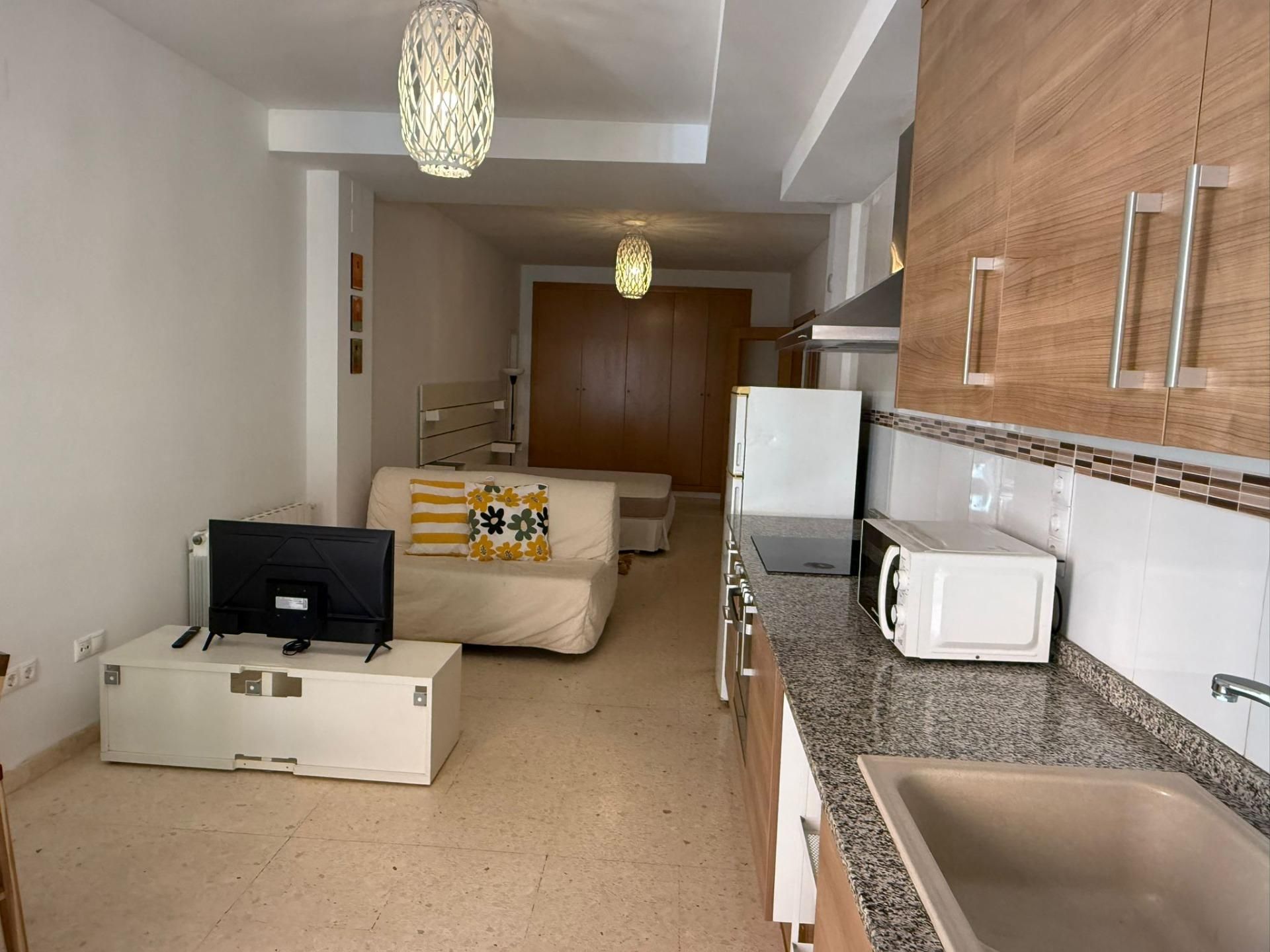 Vista exterior de Estudi de lloguer en  Valencia Capital