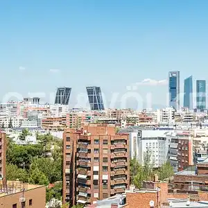 Vista exterior de Piso en venta en Madrid con Aire acondicionado, Calefacción y Jardín privado