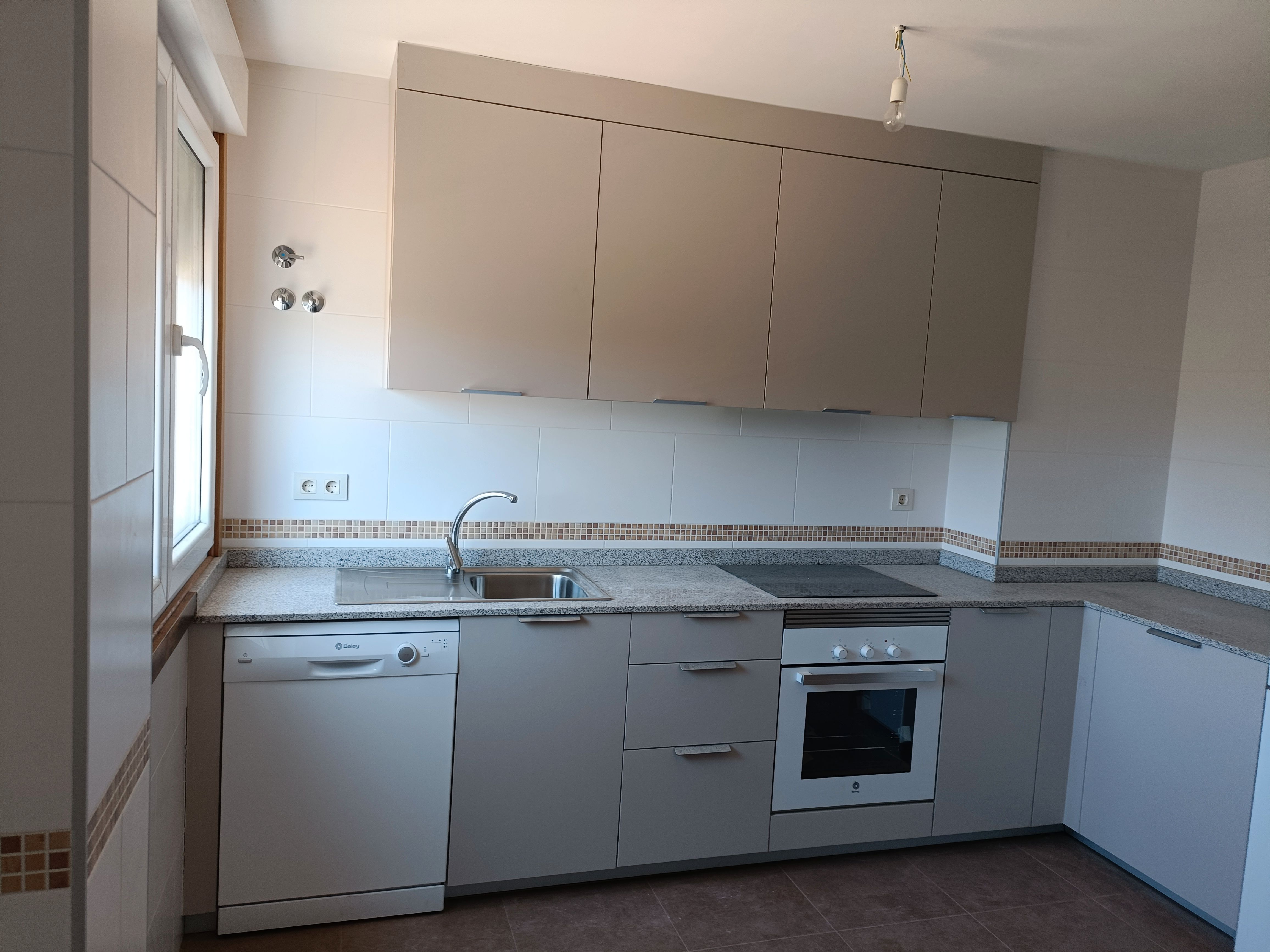 Kitchen of Flat for sale in Curtis  with Storage room