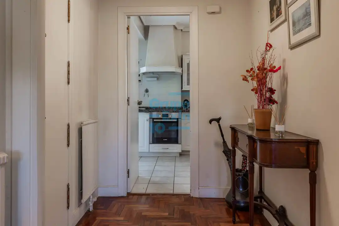 Kitchen of Flat for sale in Donostia - San Sebastián   with Heating and Storage room