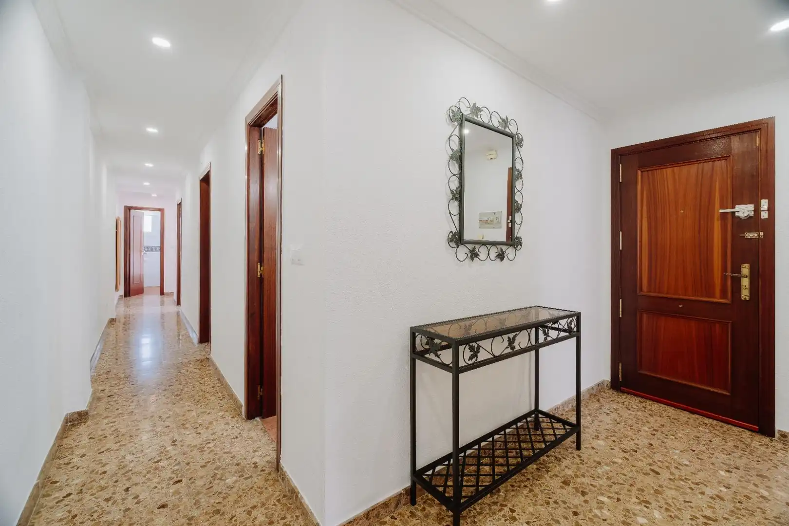 Wohnung zum Verkauf in Alicante / Alacant mit Klimaanlage, Heizung und Terrasse