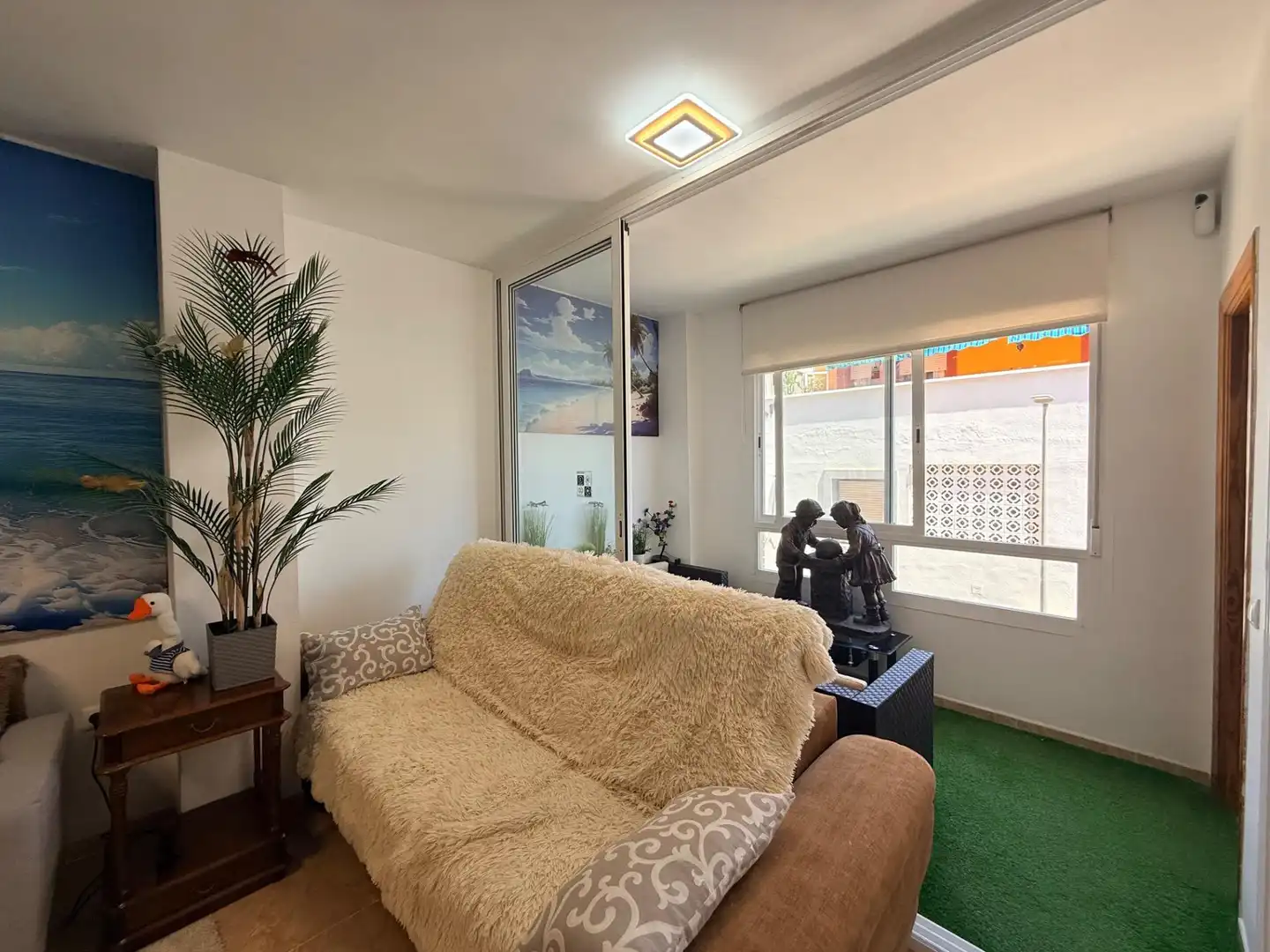 Sala de estar de Piso en venta en Roquetas de Mar con Amueblado
