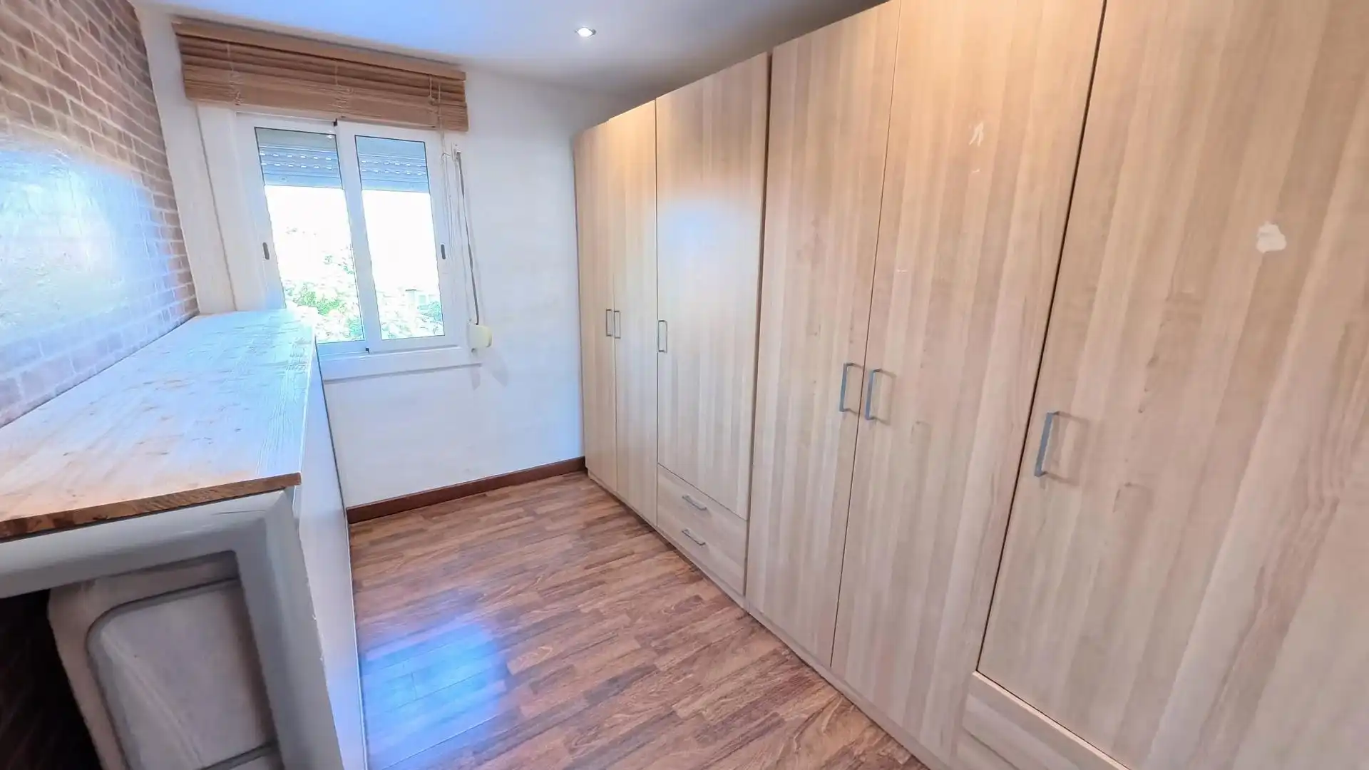 Schlafzimmer von Wohnung zum Verkauf in Barcelona mit Klimaanlage, Parkett und Möbliert