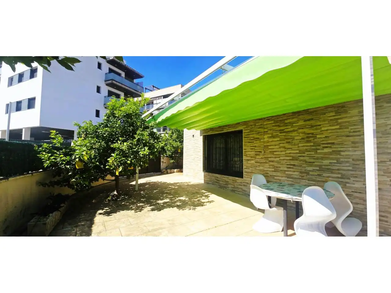 Terrassa de Casa o xalet en venda en Torredembarra amb Aire condicionat, Calefacció i Jardí privat