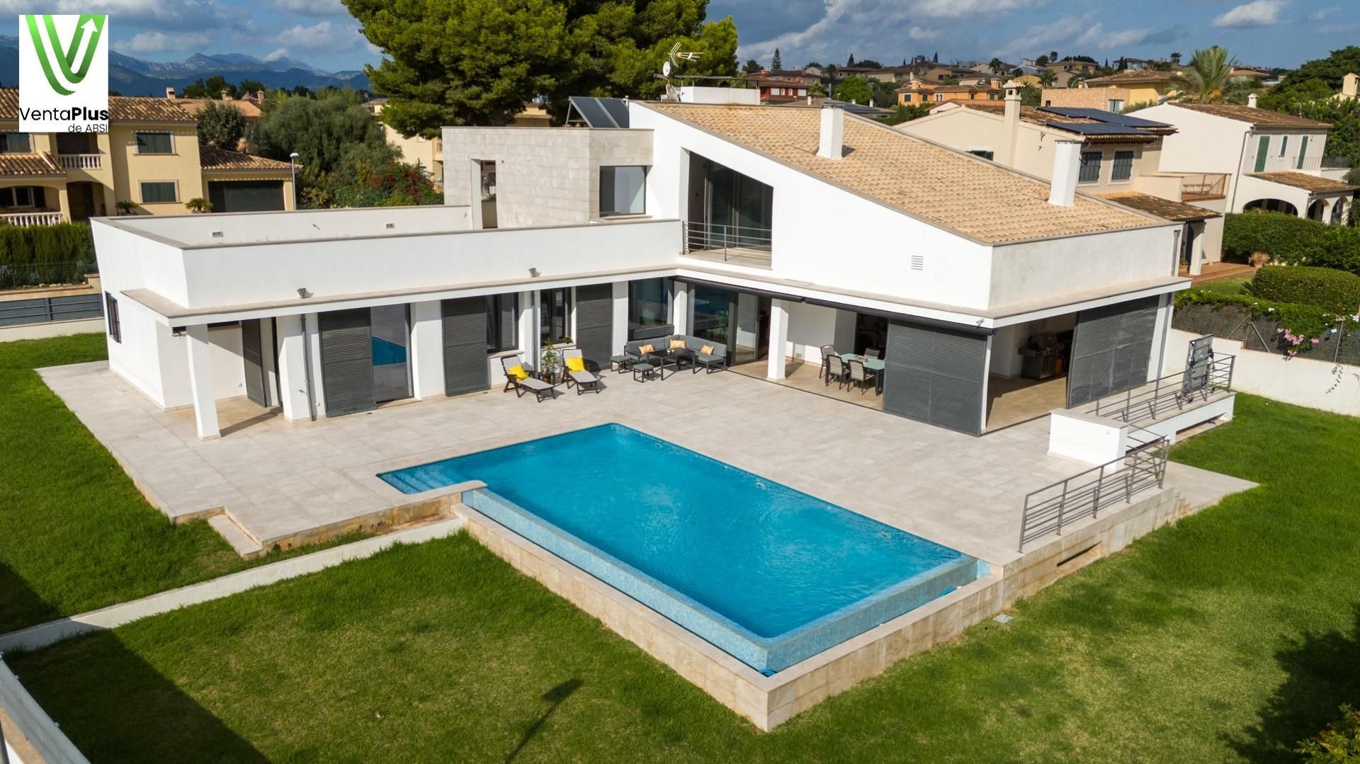 Piscina de Casa o xalet en venda en Marratxí amb Aire condicionat, Jardí privat i Parquet