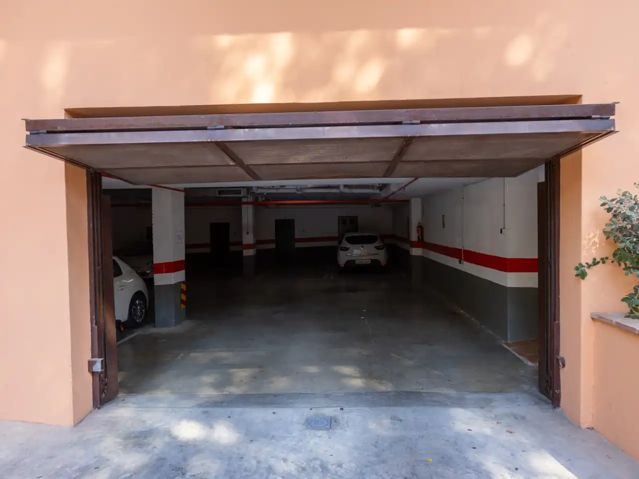 Parking of Flat for rent in Marbella  with Private garden, Terrace and Swimming Pool