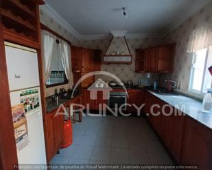 Kitchen of House or chalet for sale in Chiclana de la Frontera