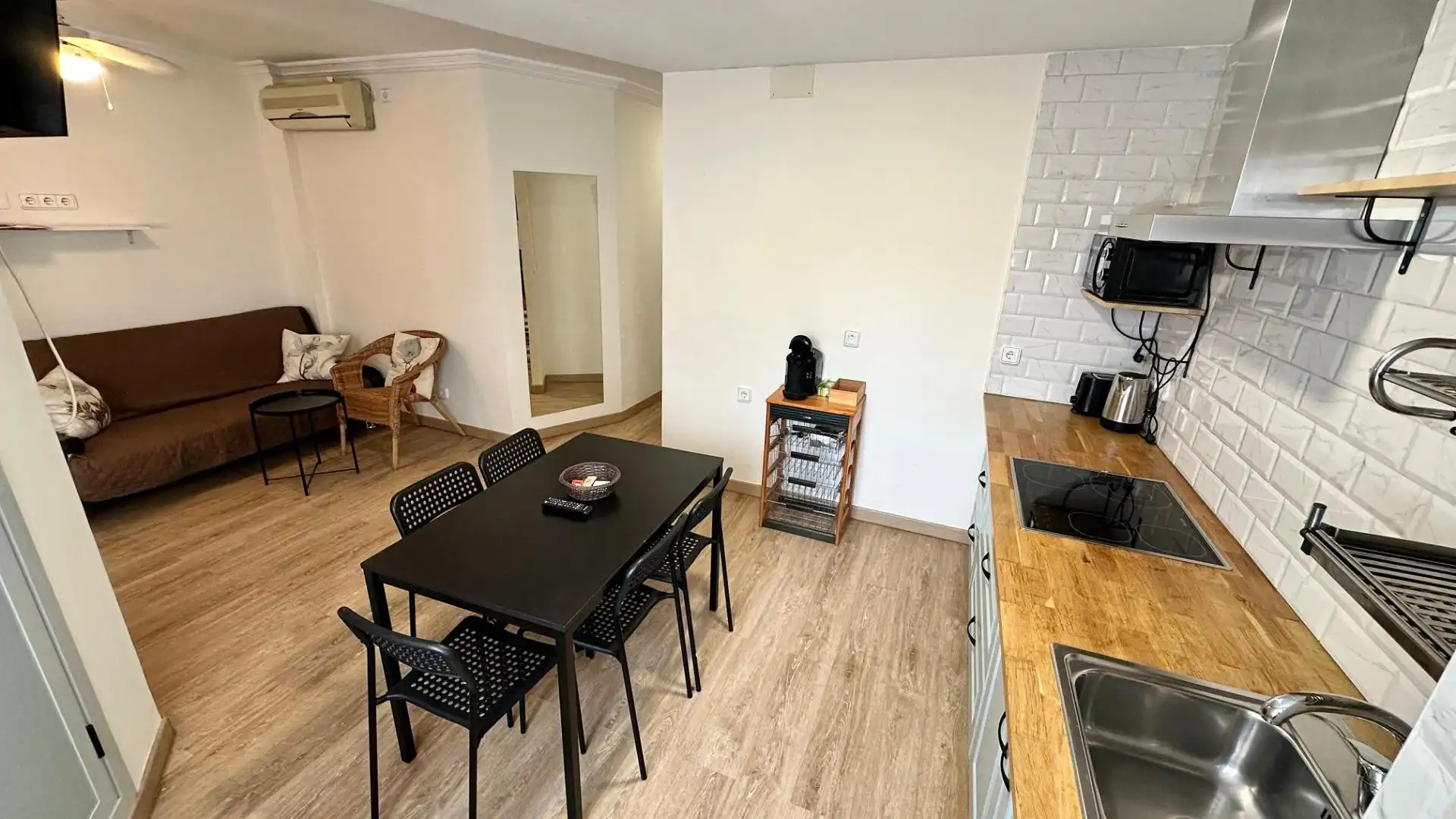 Menjador de Apartament de lloguer en Alicante / Alacant amb Aire condicionat, Calefacció i Parquet