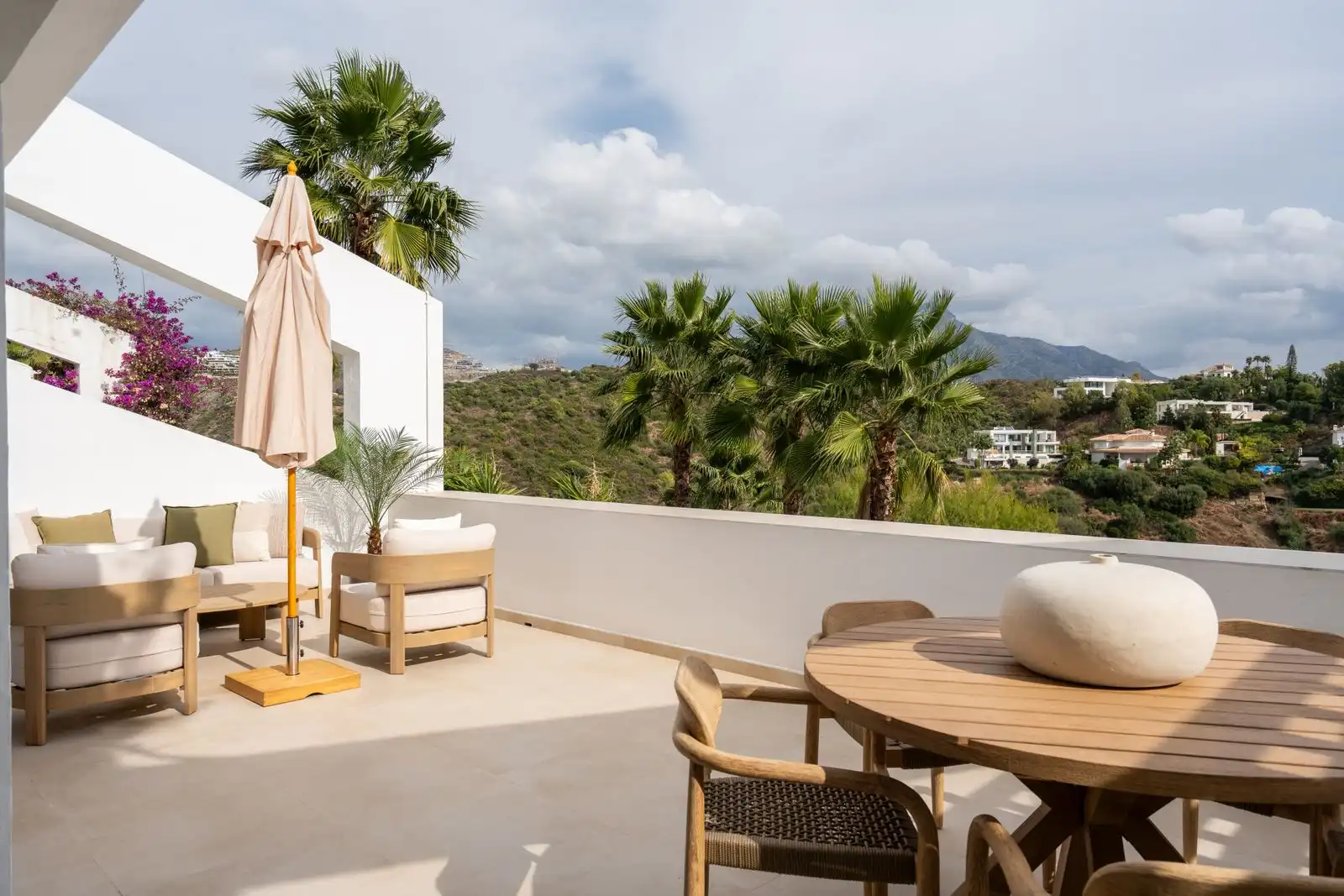 Flat with pool for sale in Nueva Andalucía, imagen 18