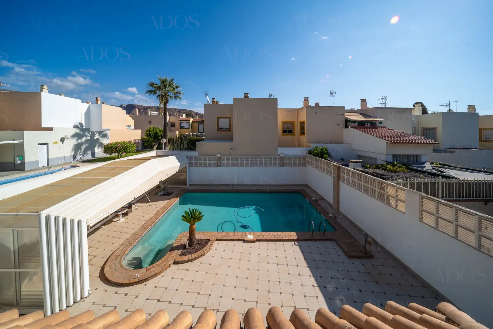 Houses for sale in Calle Fernando Casinello, Aguadulce Sur
