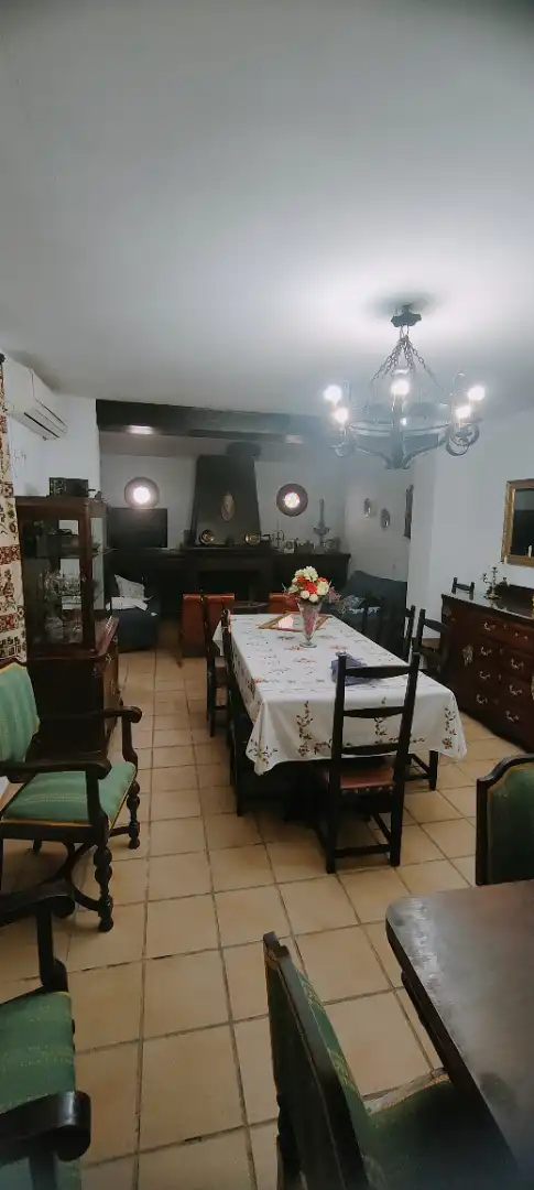 Casa rústica amb piscina en venda a Calle Larga 2