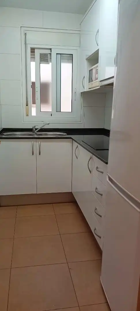 Cuina de Pis en venda en Reus amb Moblat i Balcó