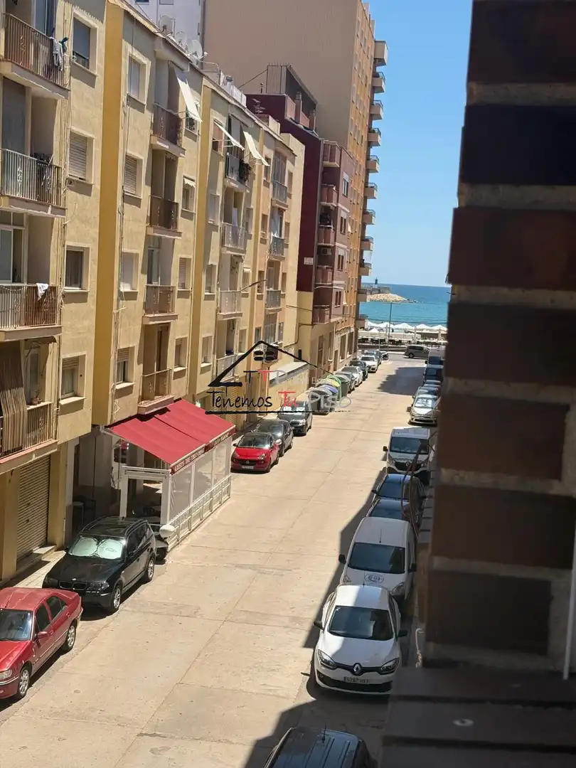 Vista exterior de Pis en venda en Benicarló amb Calefacció