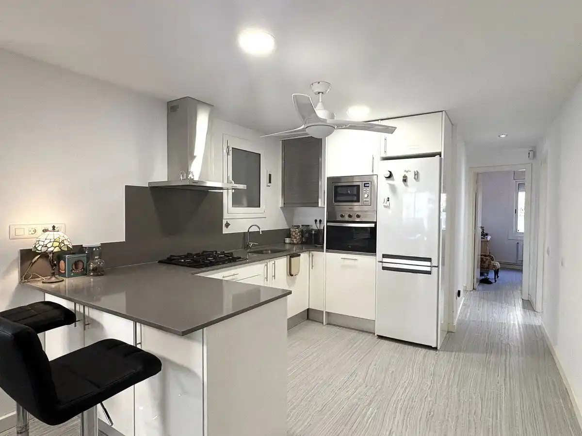 Kitchen of Ground floor for sale in Vilanova i la Geltrú  with Heating, Terrace and Oven