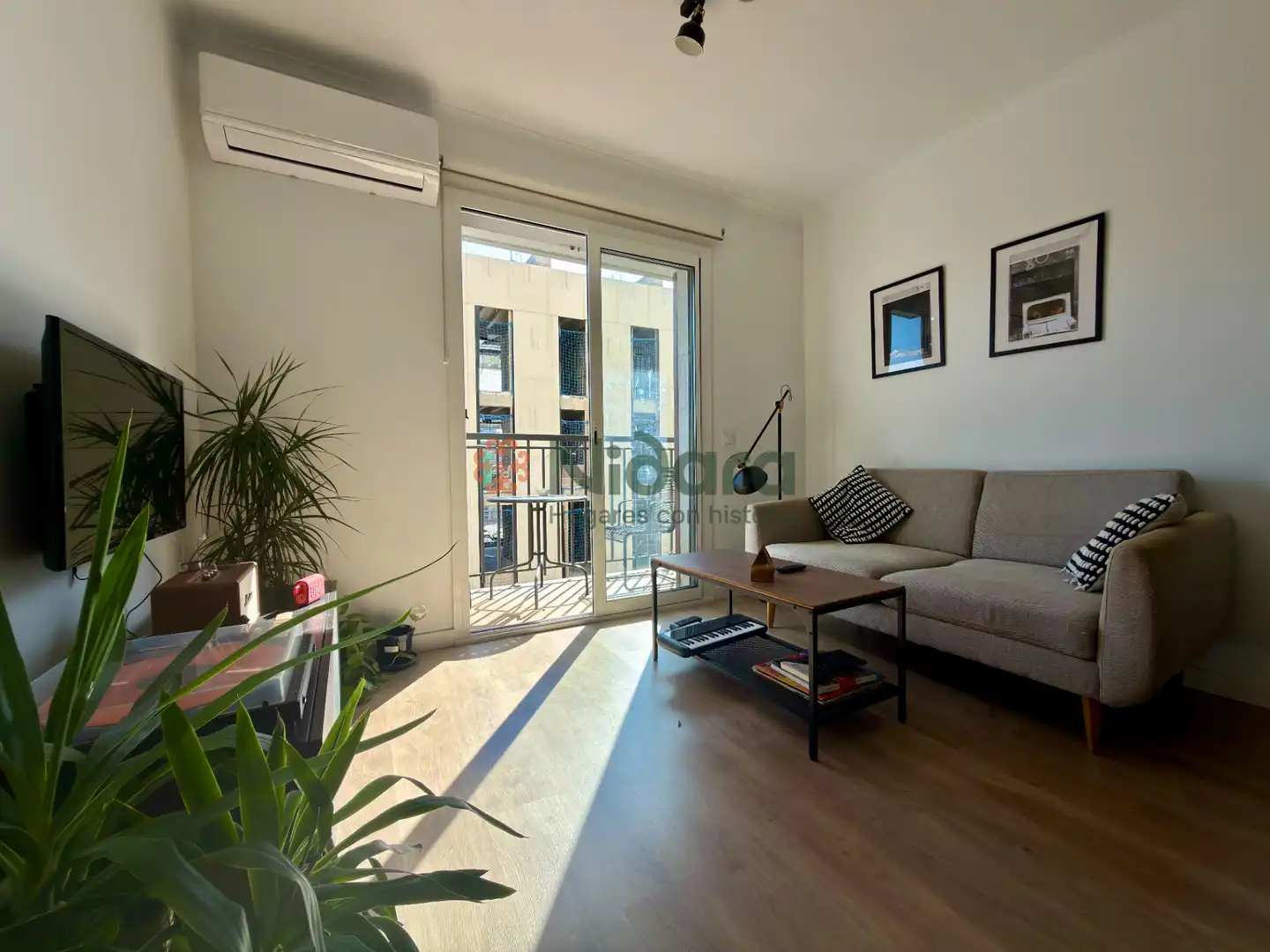 Living room of Flat for sale in Barcelona  with Air Conditioner, Heating and Parquet flooring