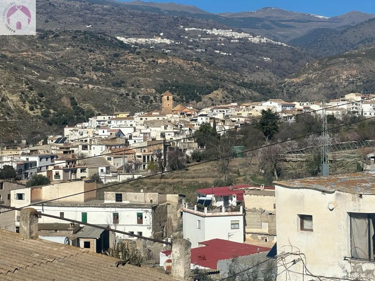 Casa rústica amb terrassa en venda a Cádiar