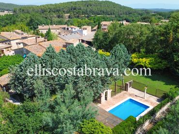 Casa con piscina en venta en N/A