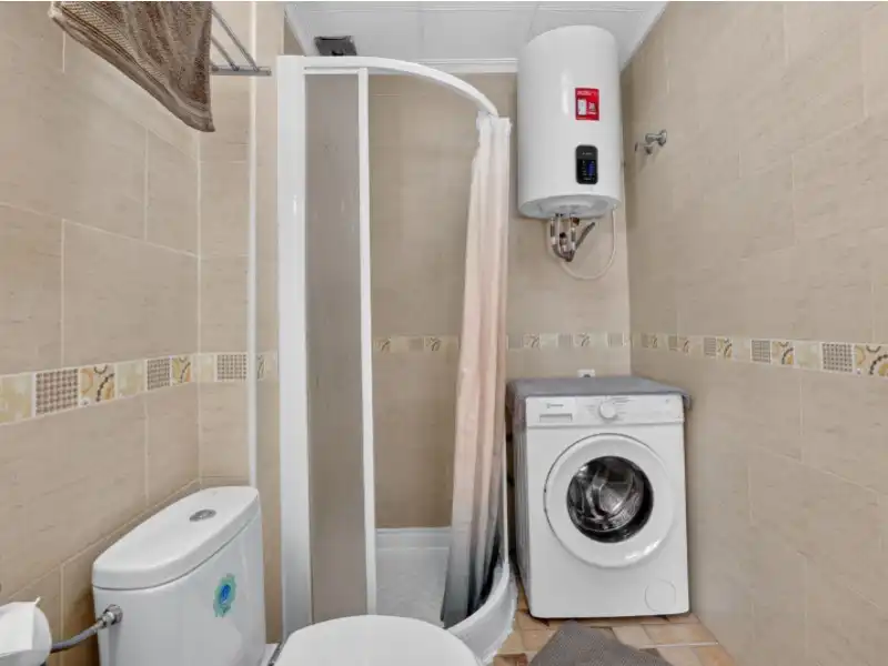 Casa aparellada amb balcó en venda a Zona Carrefour - Urbanizaciones, imagen 15