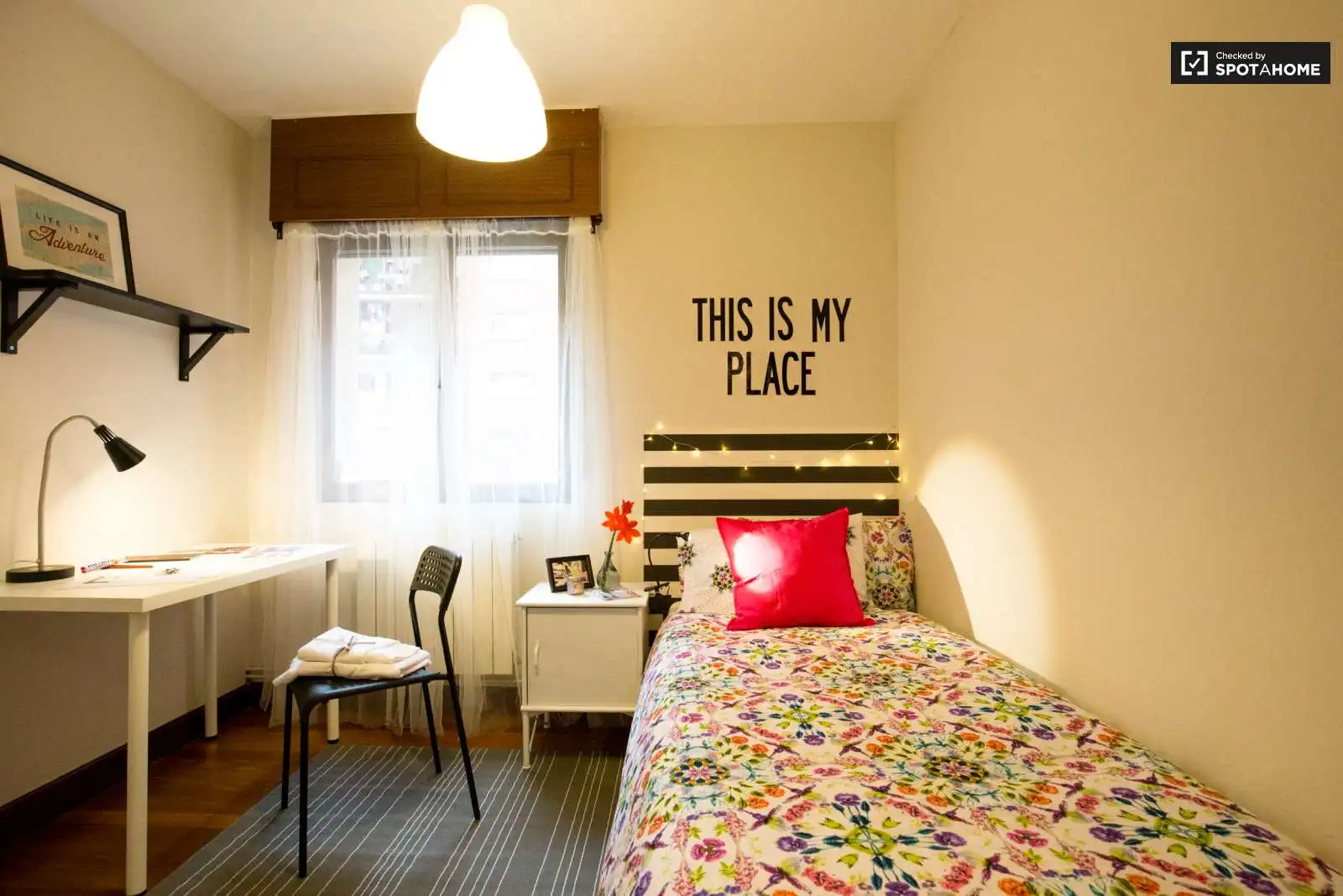 Room in Barrio de Uribarri