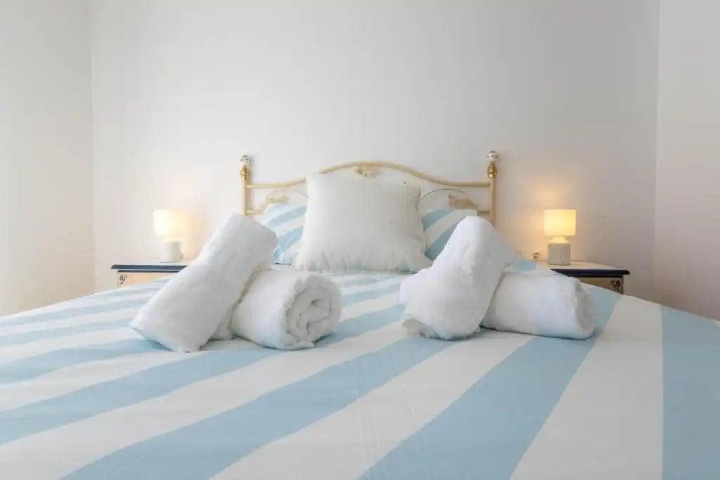 Habitación de Piso de alquiler en Santa Cruz de Bezana con Calefacción, Amueblado y Balcón