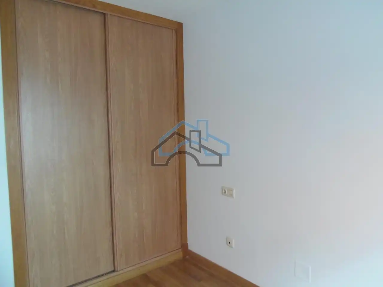 Apartamento de alquiler en Cambre  con Calefacción, Parquet y Trastero