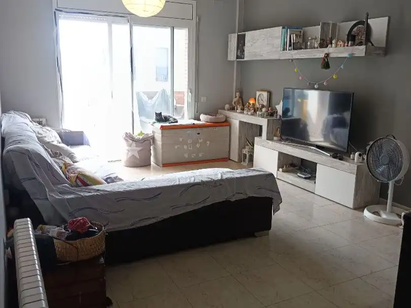 Sala d'estar de Pis en venda en Terrassa amb Terrassa i Balcó