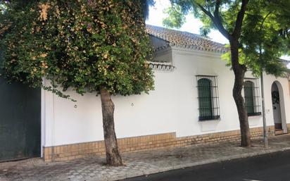 Exterior view of Single-family semi-detached for sale in Bollullos de la Mitación  with Air Conditioner and Furnished