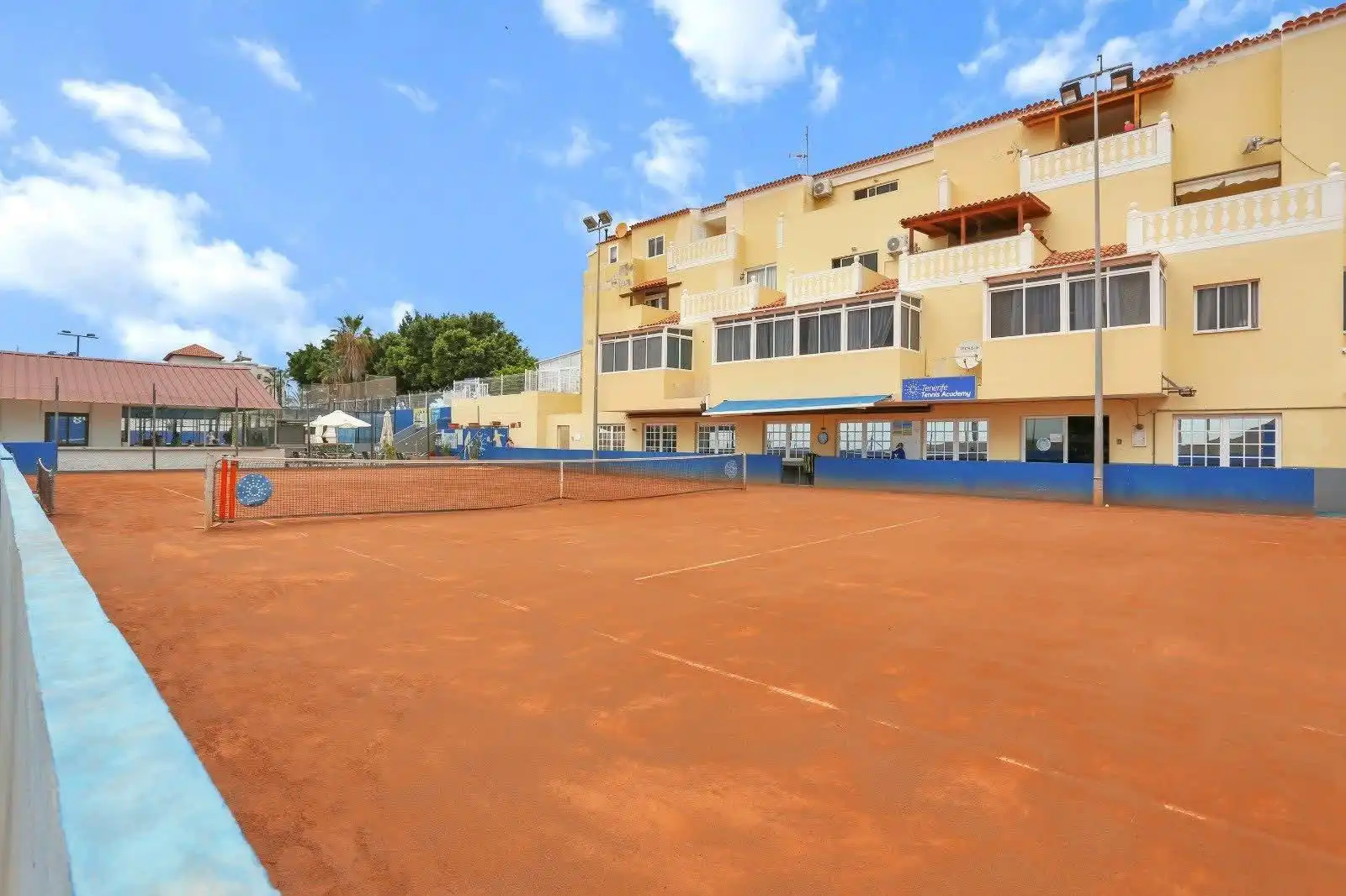 Vista exterior de Apartament de lloguer en Arona amb Terrassa i Piscina comunitària