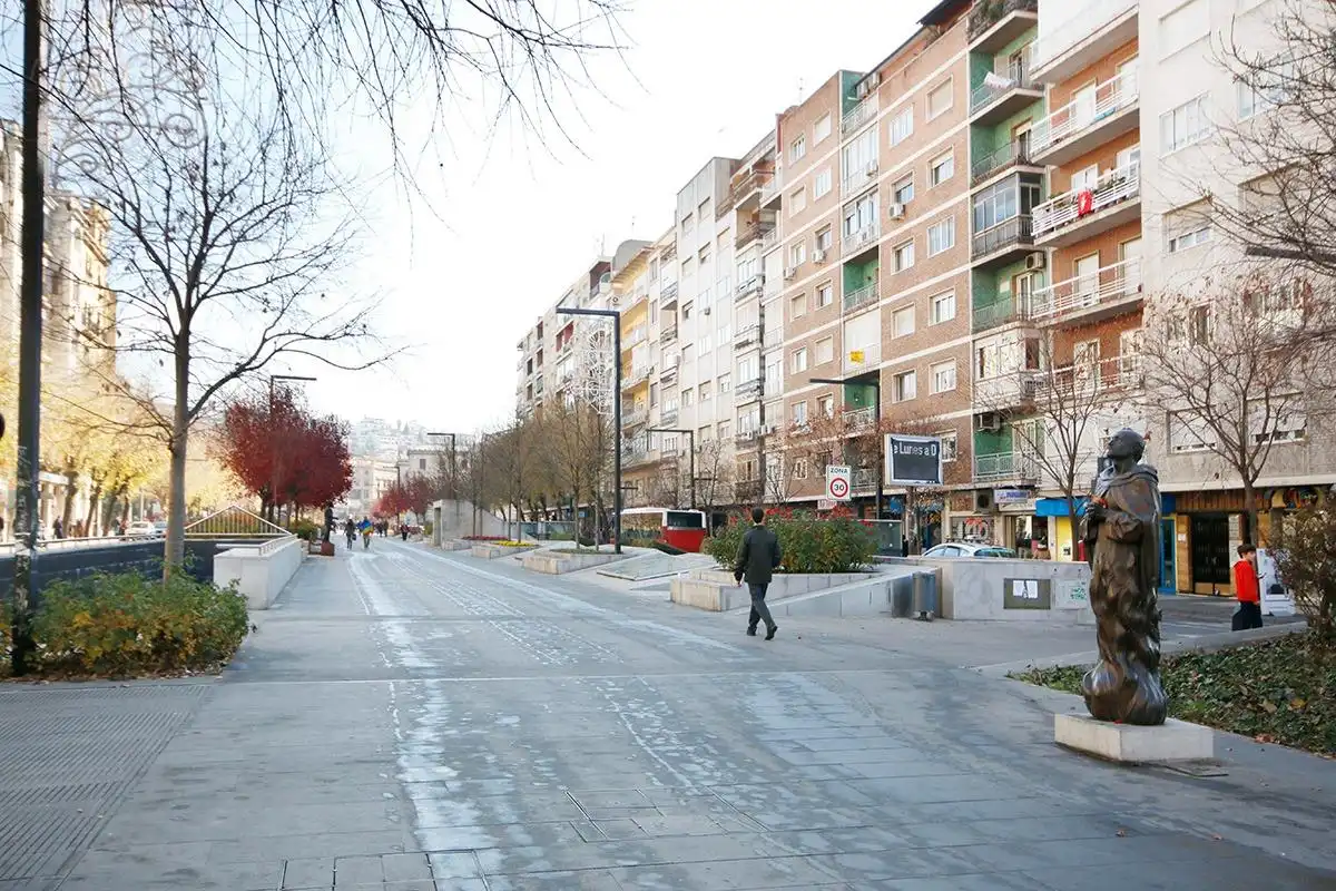 Vista exterior de Pis en venda en Granada amb Aire condicionat, Calefacció i Terrassa
