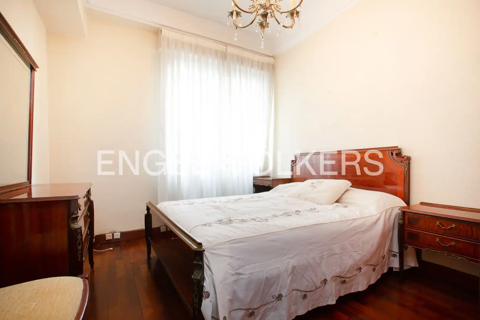 Habitación de Piso en venta en Bilbao  con Calefacción y Balcón