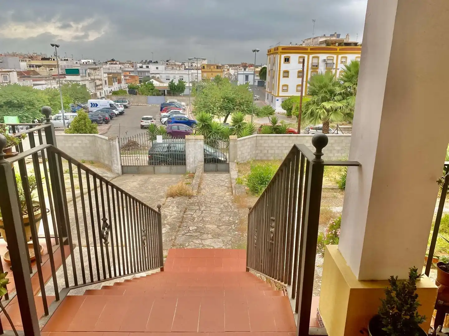 Vista exterior de Casa o chalet en venta en Sanlúcar de Barrameda con Jardín privado, Terraza y Piscina comunitaria