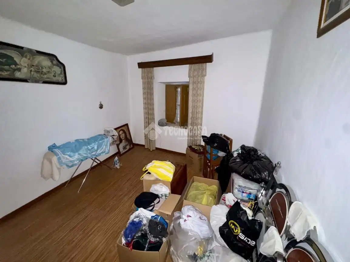 Casa aparellada amb terrassa en venda a C. Carmen, imagen 8