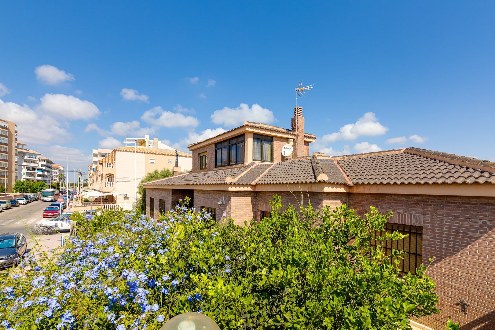 Exterior view of Country house for sale in Torrevieja  with Air Conditioner, Heating and Private garden