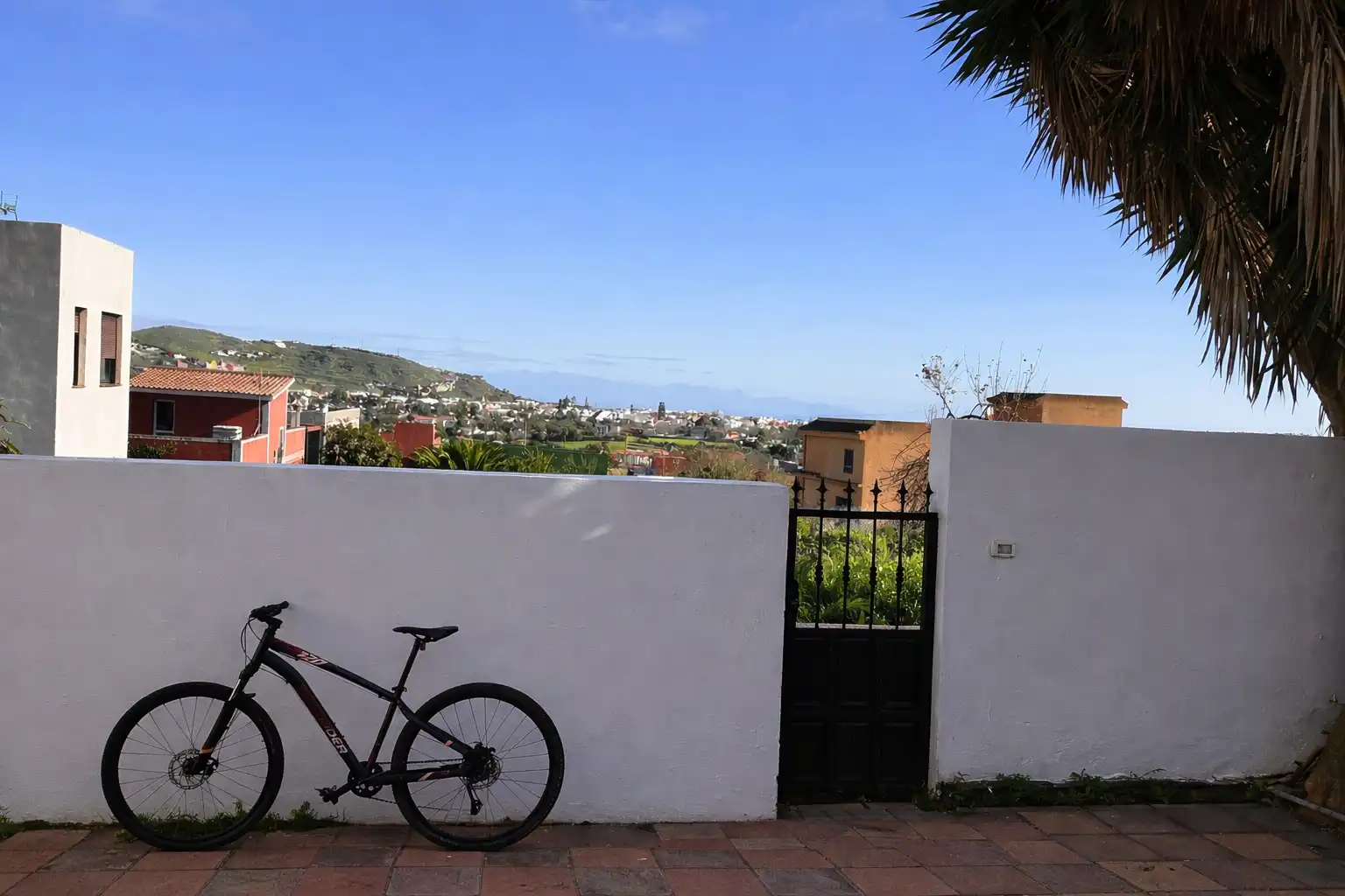 Exterior view of Houses for sale in San Cristóbal de la Laguna  with Air Conditioner, Heating and Private garden