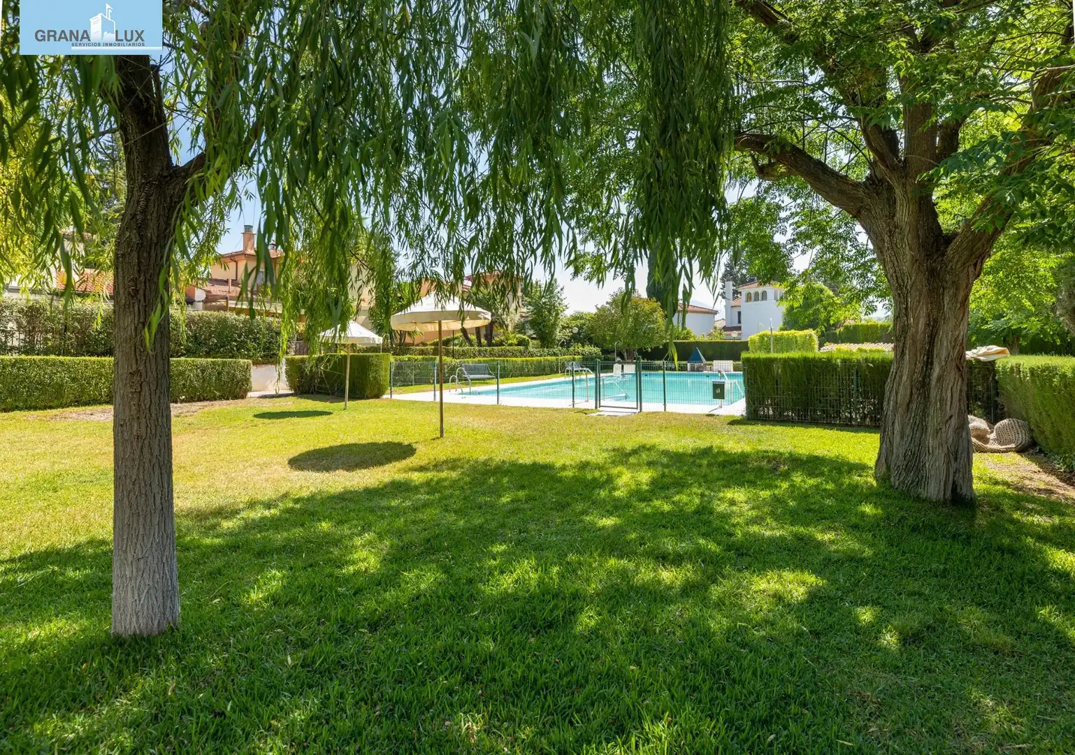 Piscina de Casa o xalet en venda en Albolote amb Aire condicionat, Calefacció i Jardí privat
