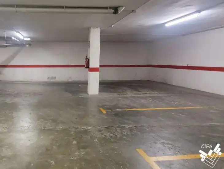 Einzelparkplatz zur Miete in Calle de Joanot Martorell, imagen 8