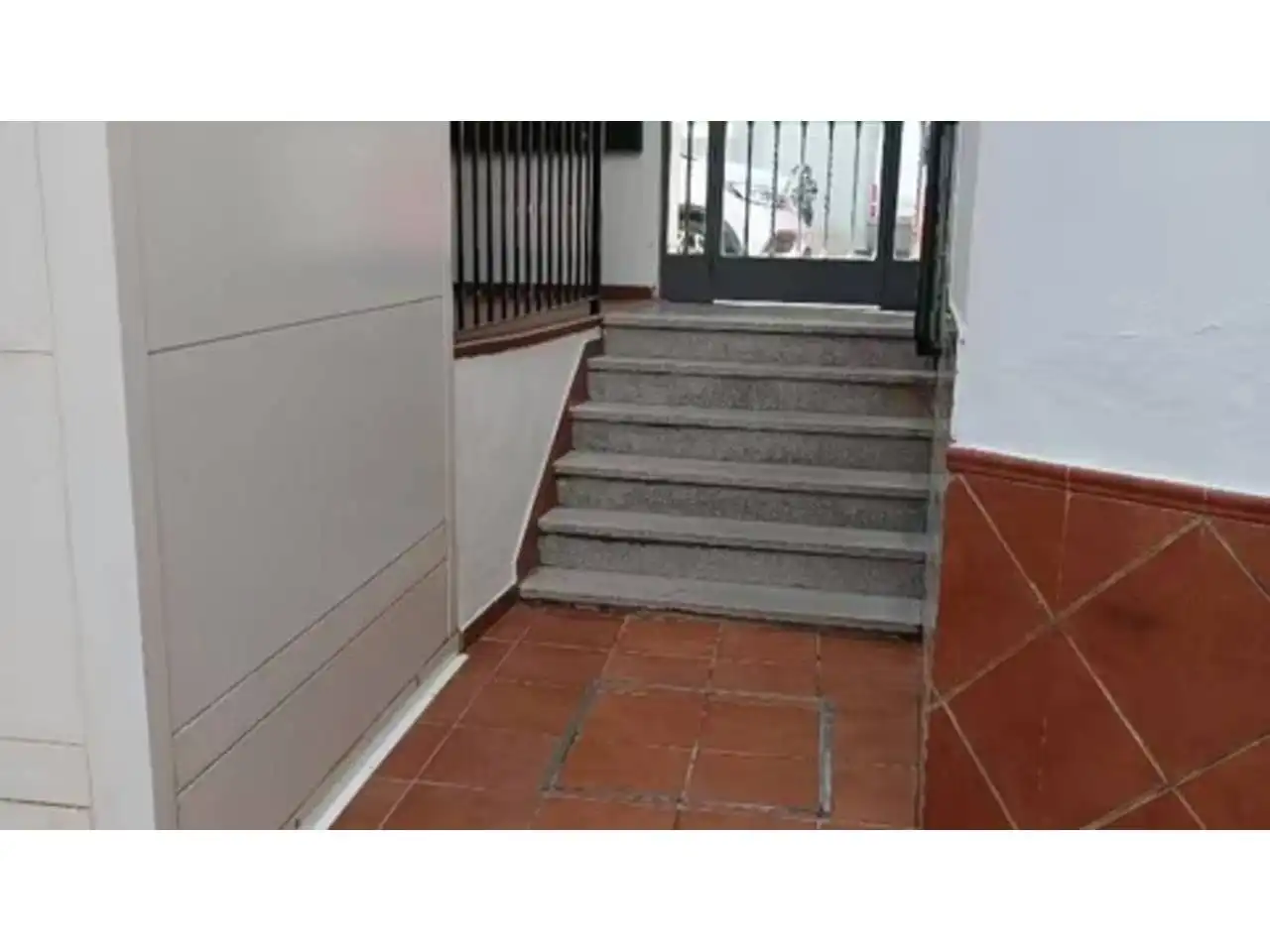 Apartments for sale in Sevilla  with Air Conditioner, Parquet flooring and Furnished