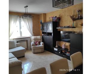 Living room of Flat for sale in  Toledo Capital  with Heating, Terrace and Storage room