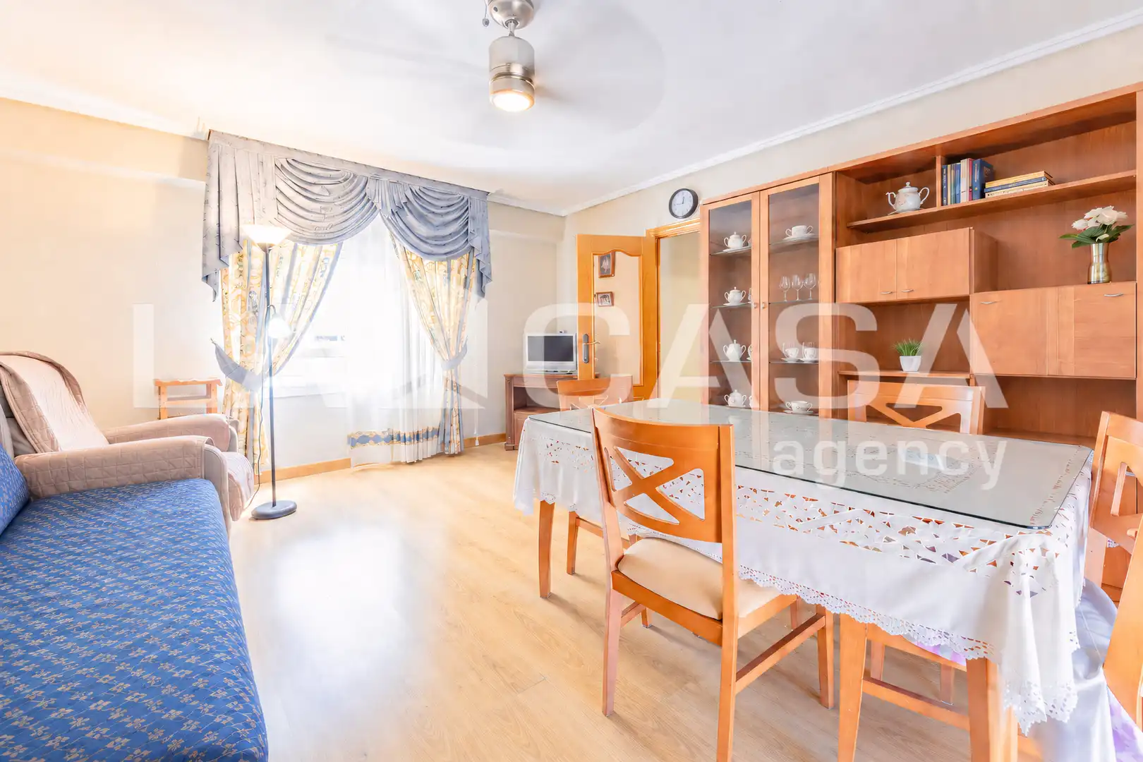 Habitación de Piso en venta en Valencia con Balcón