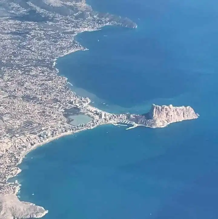 Außenansicht von Wohnungen zum Verkauf in Calpe / Calp mit Klimaanlage, Heizung und Terrasse