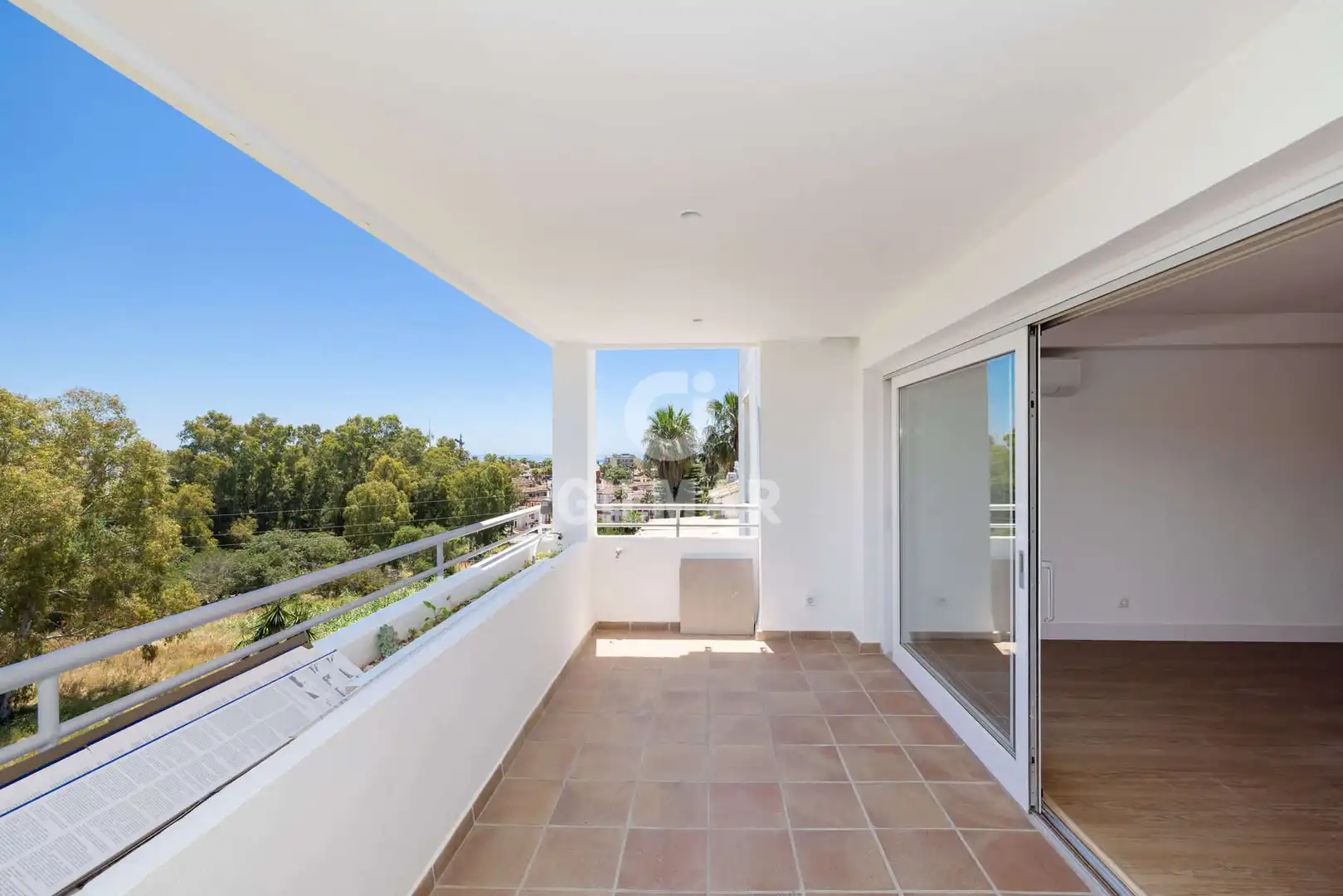 Apartament amb terrassa en venda a Benamara - Atalaya